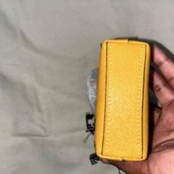 NWT Coach Mini Gallery Tote Bag Charm - Picture 7 of 7